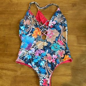 Beautiful print one piece, super soft swim